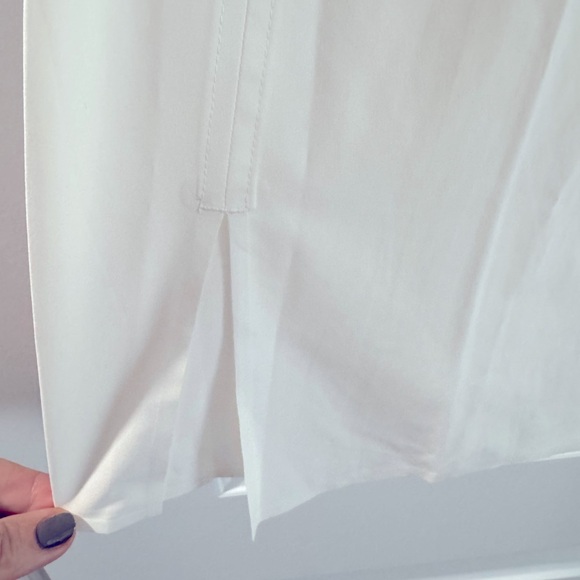 Athleta White Zephyr Refined Tank Top Size Medium Minimalist Office - Picture 4 of 5